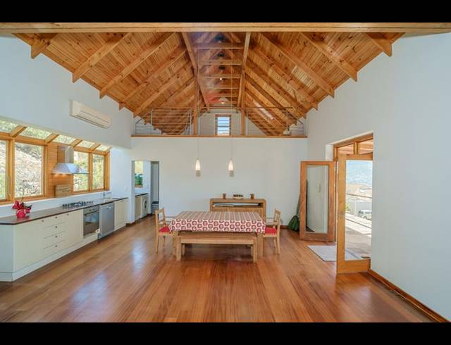 4 BEDROOM HOUSE FOR SALE IN HANGING MEADOWS